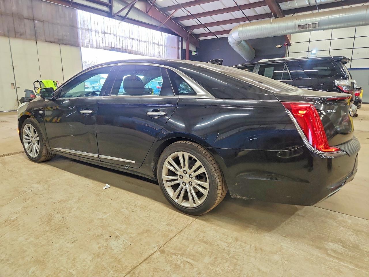 2019 Cadillac Xts VIN 2G61M5S35K9140196 photo 2