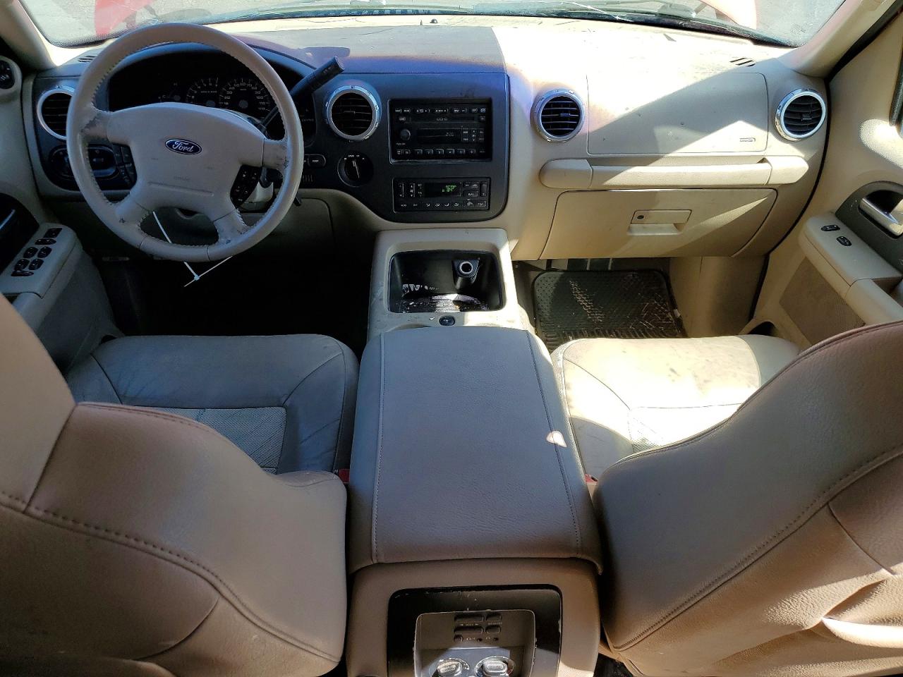 2003 Ford Expedition VIN 1FMPU18L03LC17490 photo 8