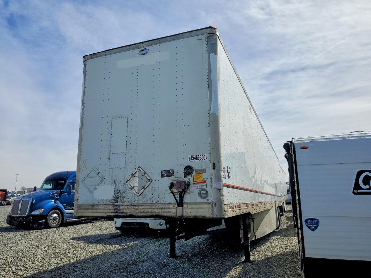 2015 UTILITY All models VIN 1UYVS253XFP089348 photo 2