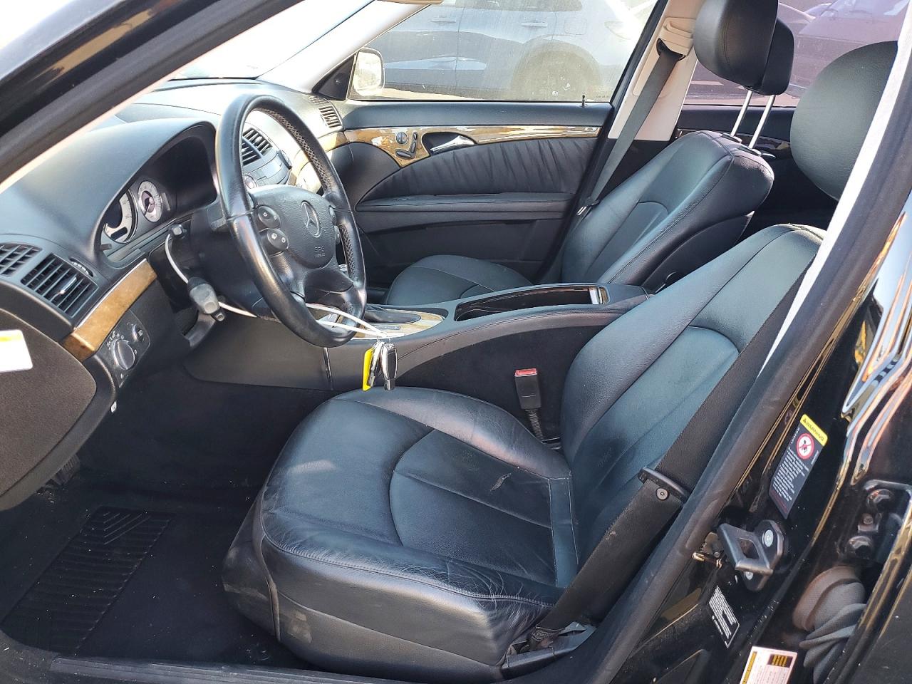 2007 Mercedes-Benz E-class VIN WDBUF56X17A998972 photo 7