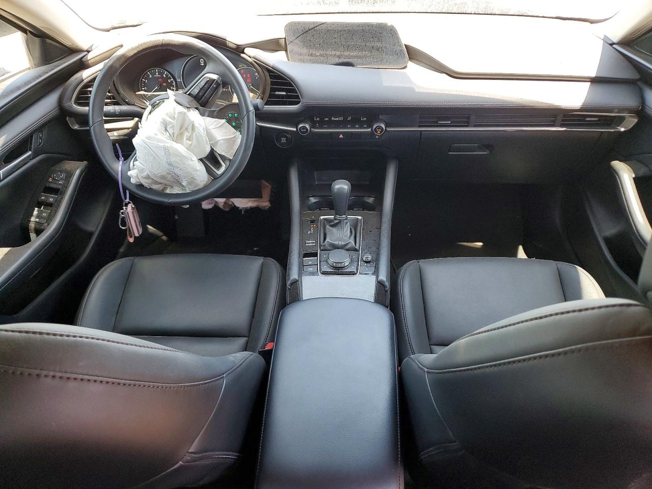 2024 Mazda Mazda3 VIN 3MZBPABM1RM437197 photo 8