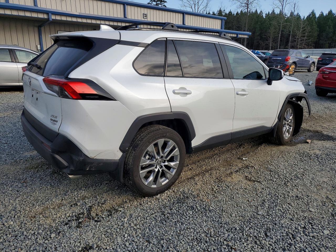 2025 Rav4 VIN 2T3C1RFV0SW401242 photo 3