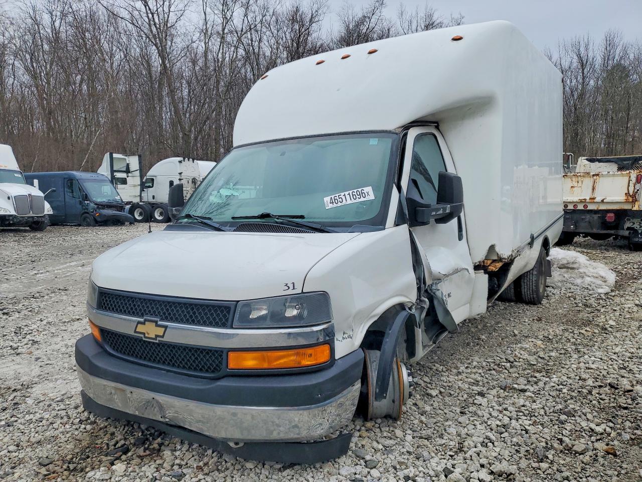 2018 CHEV Express VIN 1GB3GSCGXJ1285545 photo 1