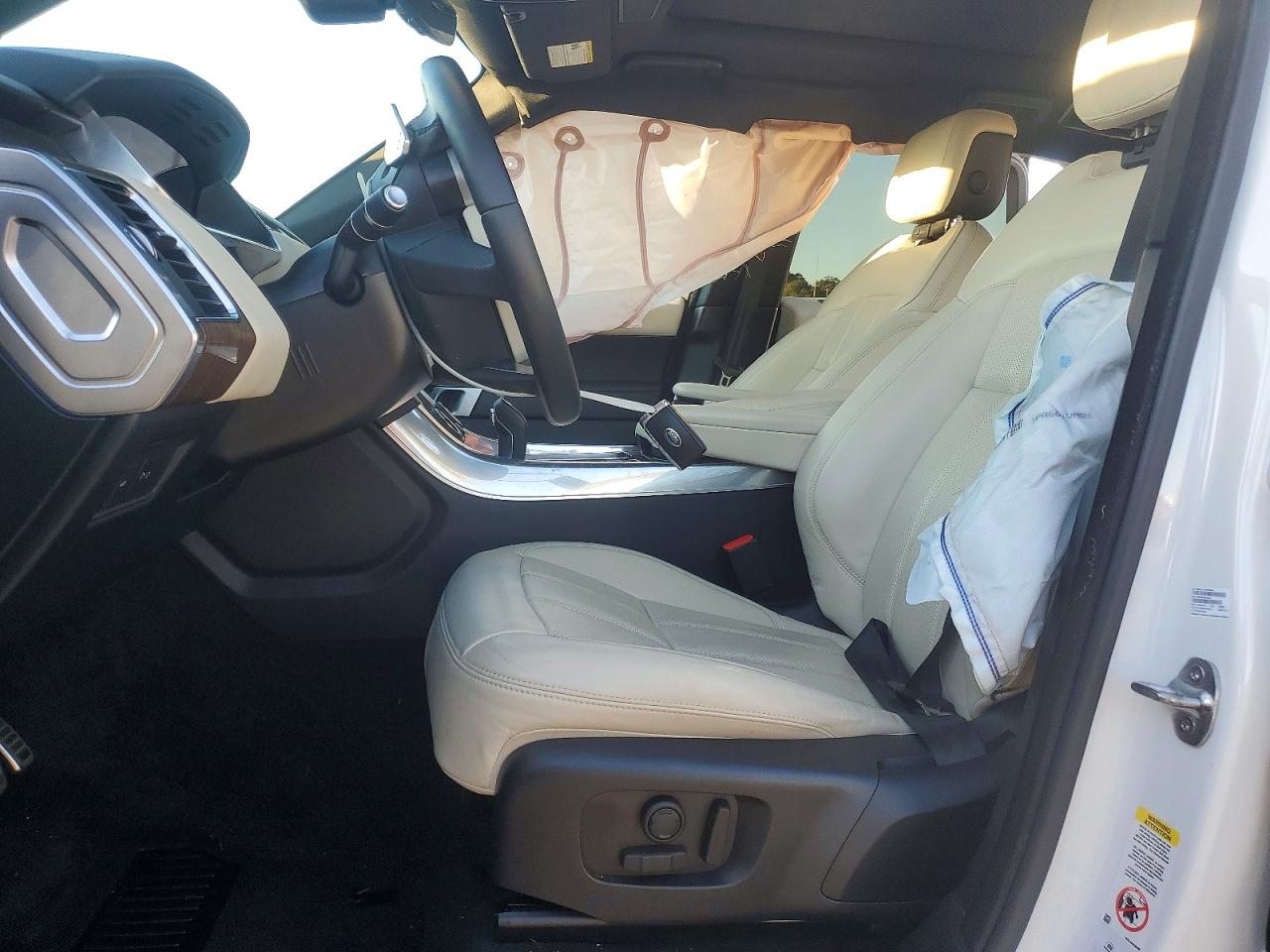 2022 Land Rangerover VIN SALWR2SUXNA225175 photo 7