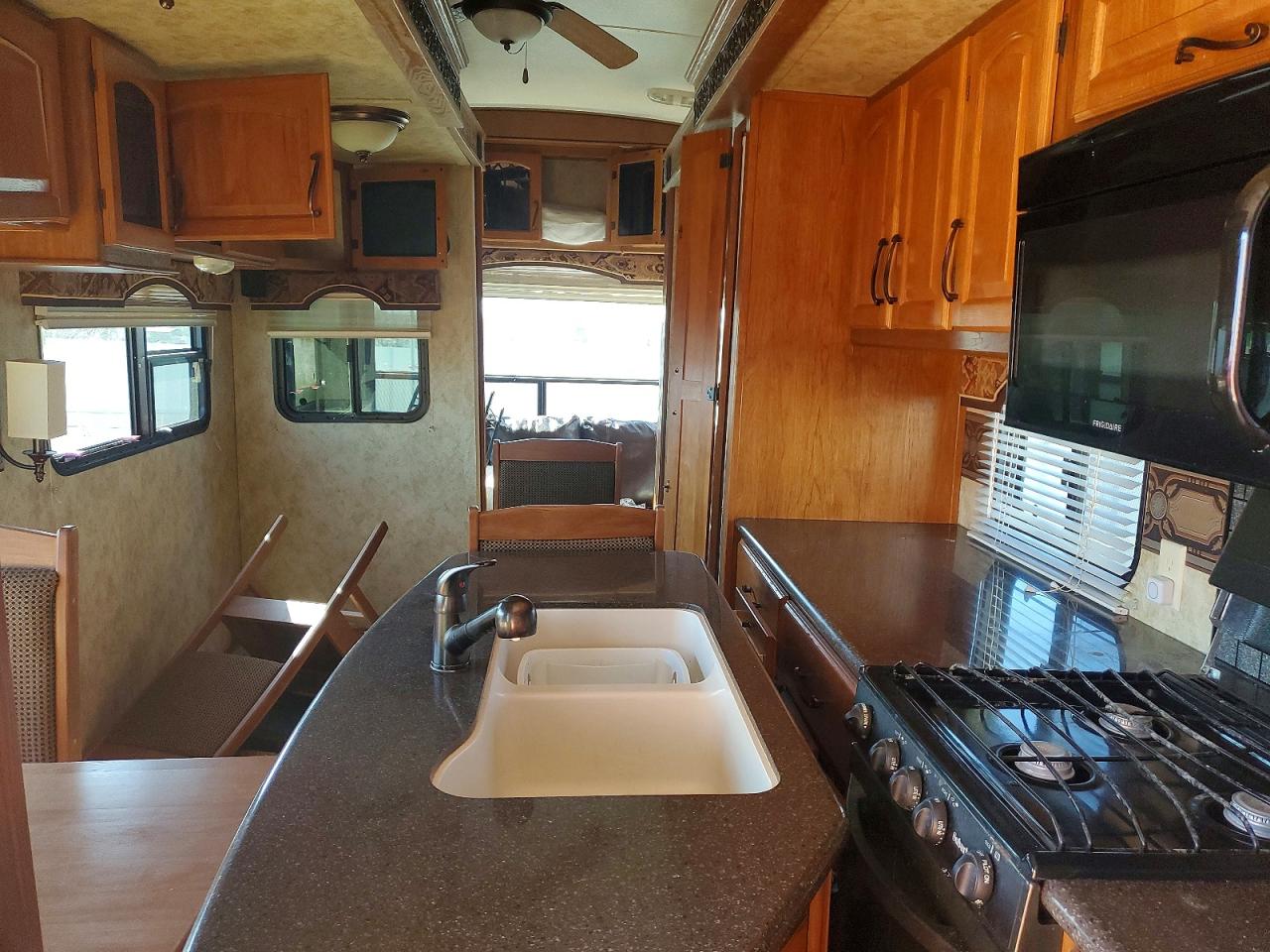 2012 KEYSTONE Trailer VIN 4YDF3582XC4701966 photo 6