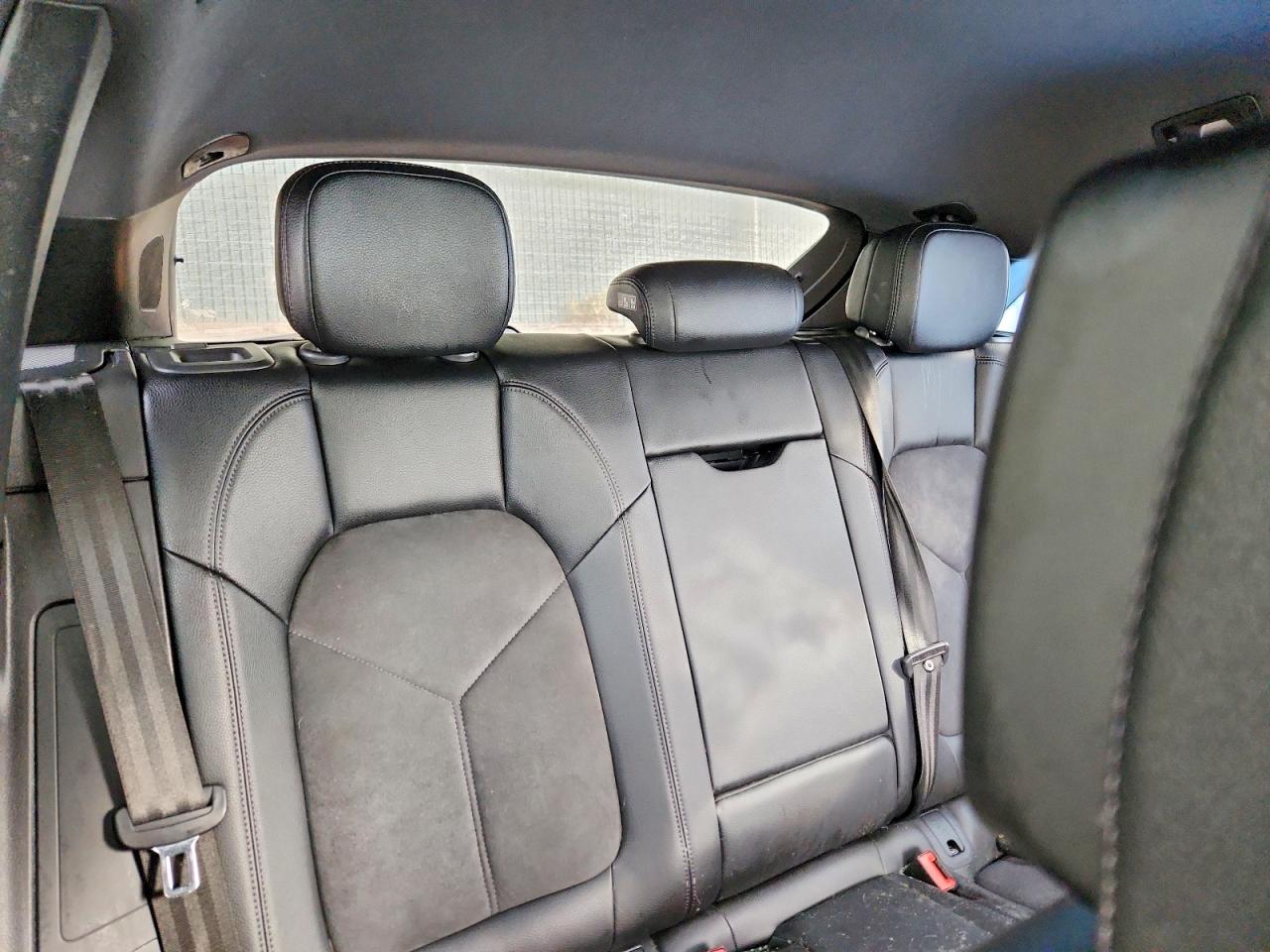 2021 Porsche Macan VIN WP1AA2A54MLB14335 photo 11