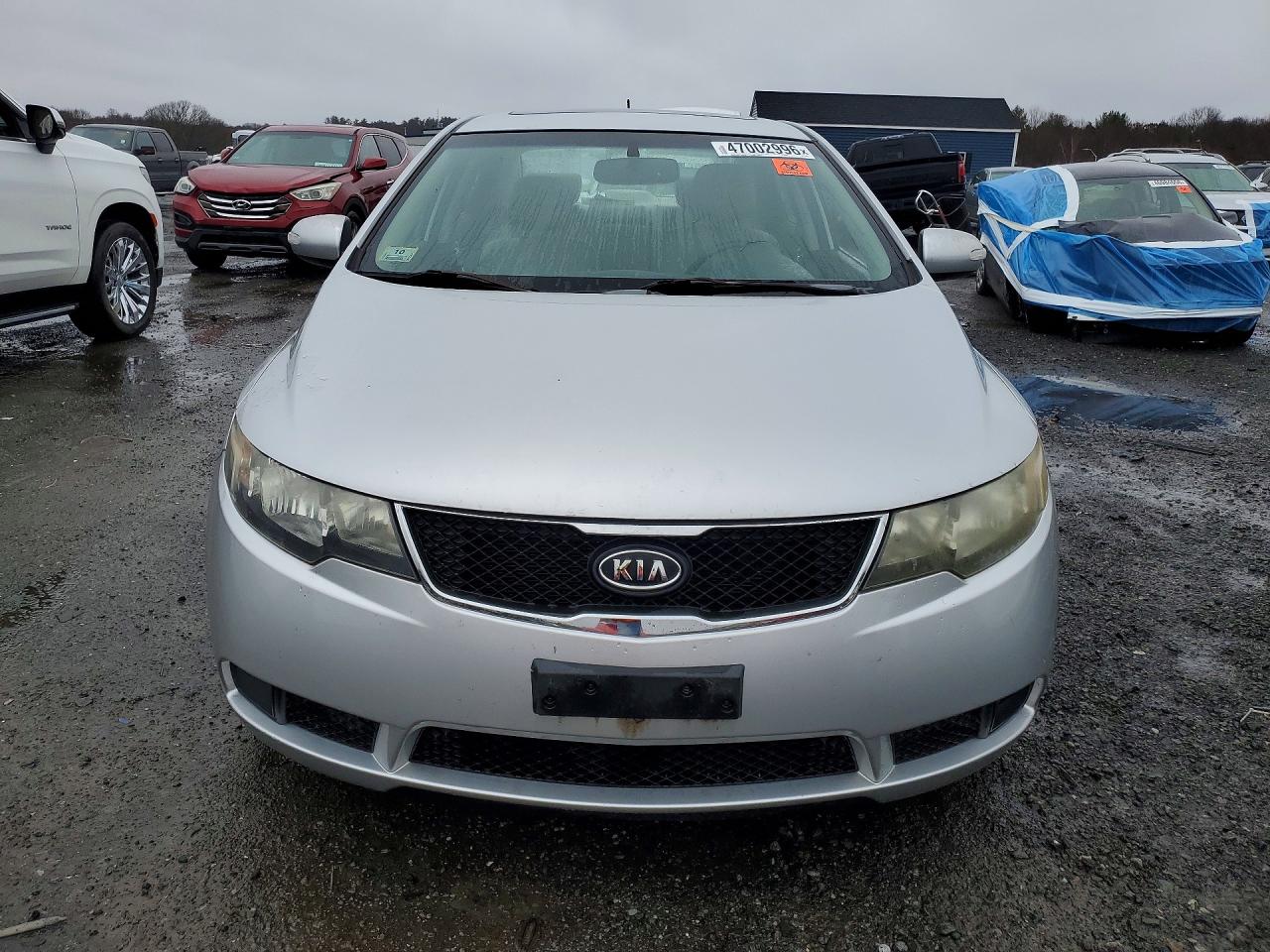 2010 Kia Forte VIN KNAFU4A25A5110520 photo 5