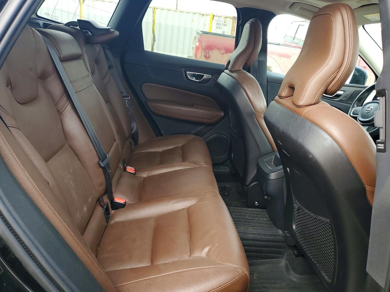 2019 Volvo Xc60 VIN LYV102RKXKB213984 photo 11
