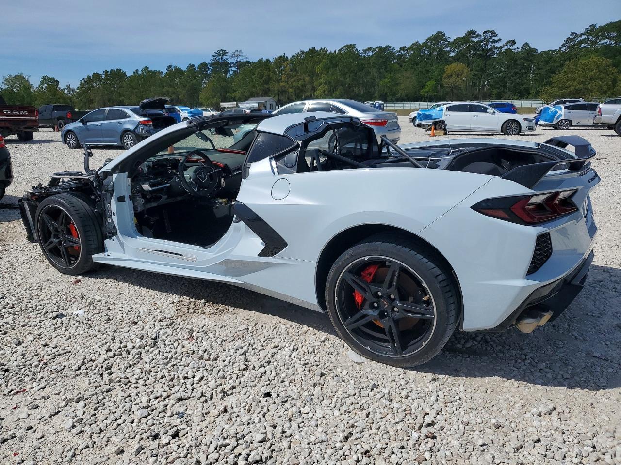 2023 Chevrolet Corvette VIN 1G1YB2D44P5102364 photo 2