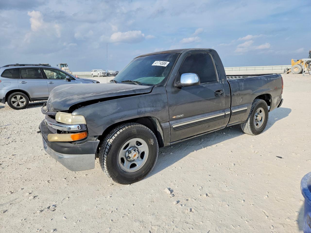 2001 Chevrolet All models VIN 1GCEC14W51Z186648 photo 1