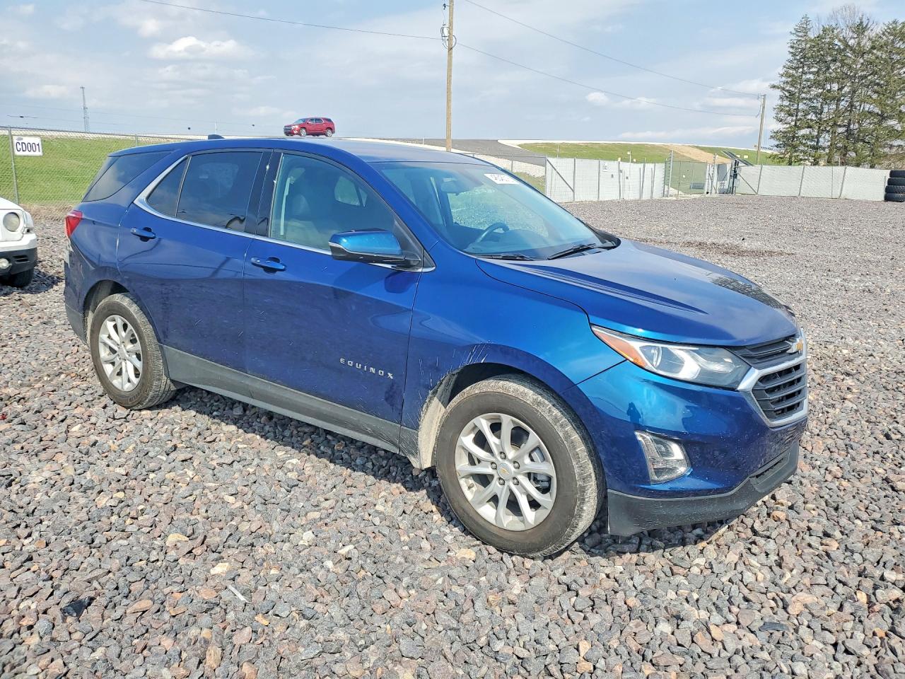 2019 Chevrolet Equinox VIN 2GNAXKEV8K6151122 photo 4