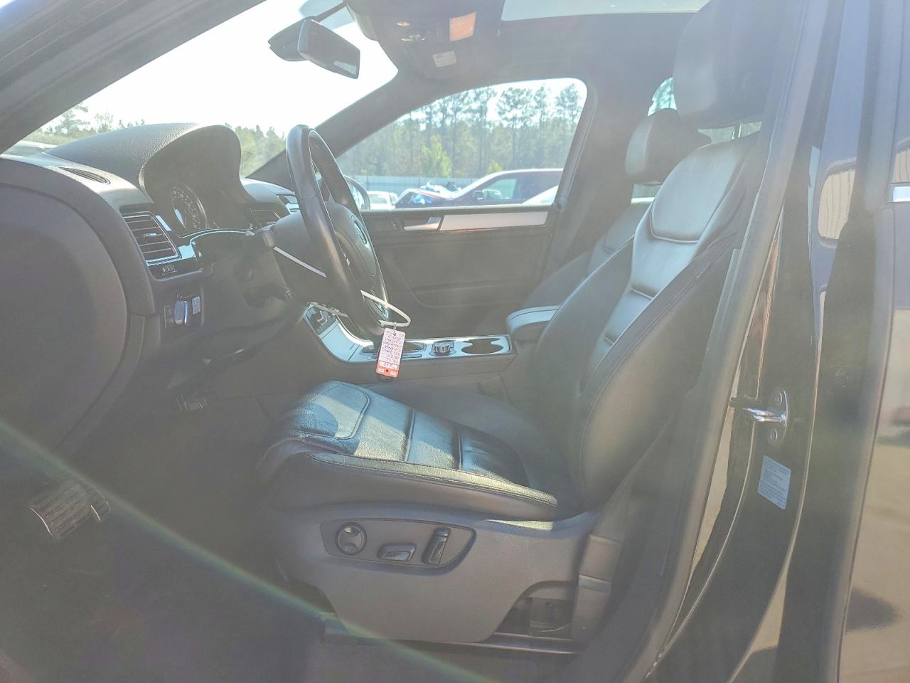 2014 Volkswagen Touareg td VIN WVGDP9BPXED007867 photo 7