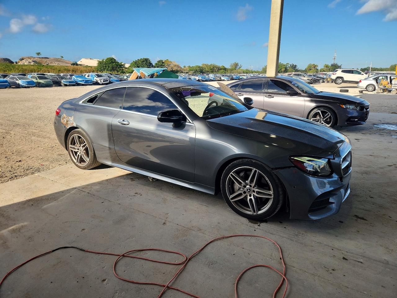 2018 Mercedes-Benz E-class VIN WDD1J6FB8JF012897 photo 4