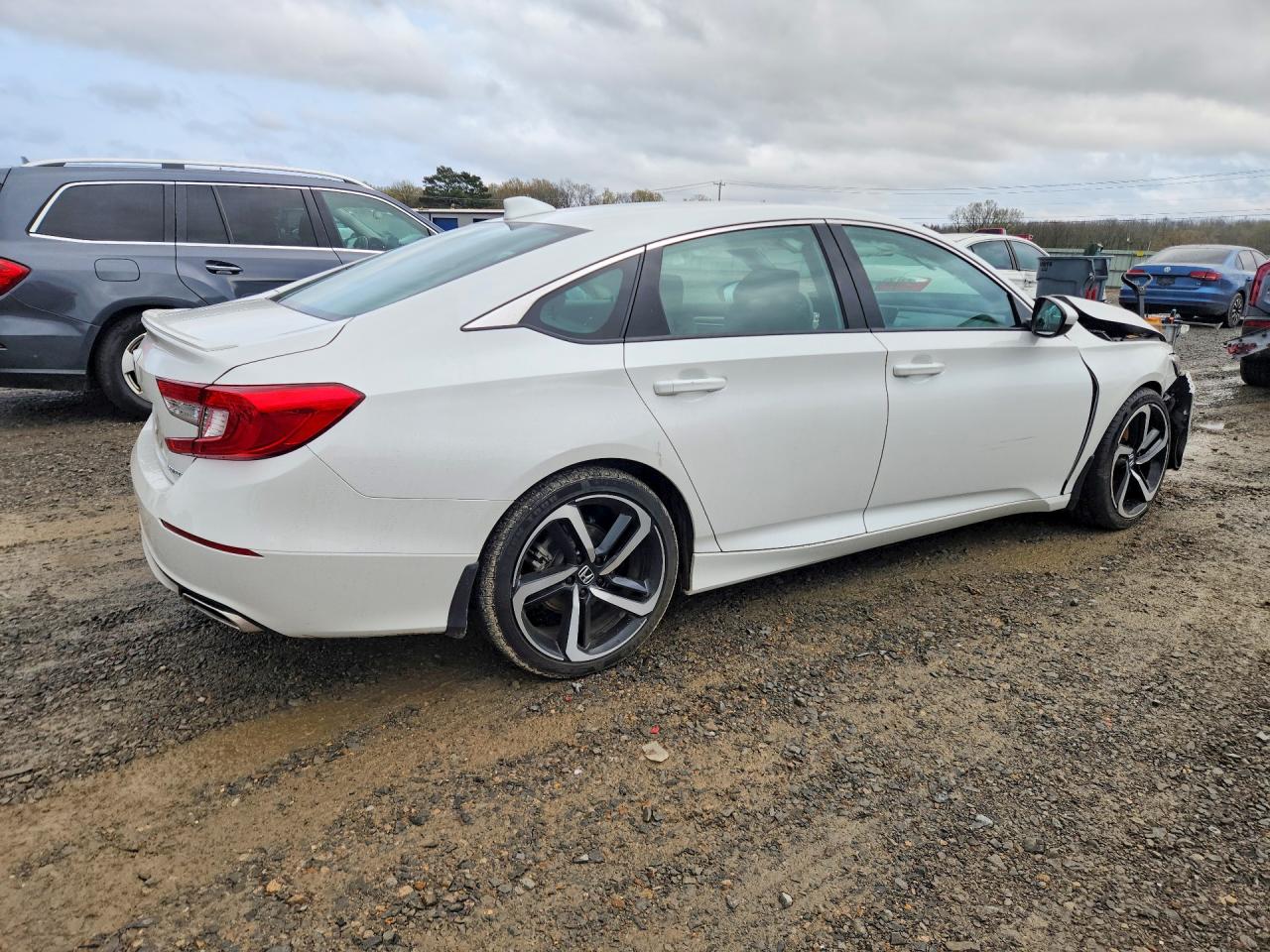 2020 Honda Accord VIN 1HGCV1F36LA151009 photo 3