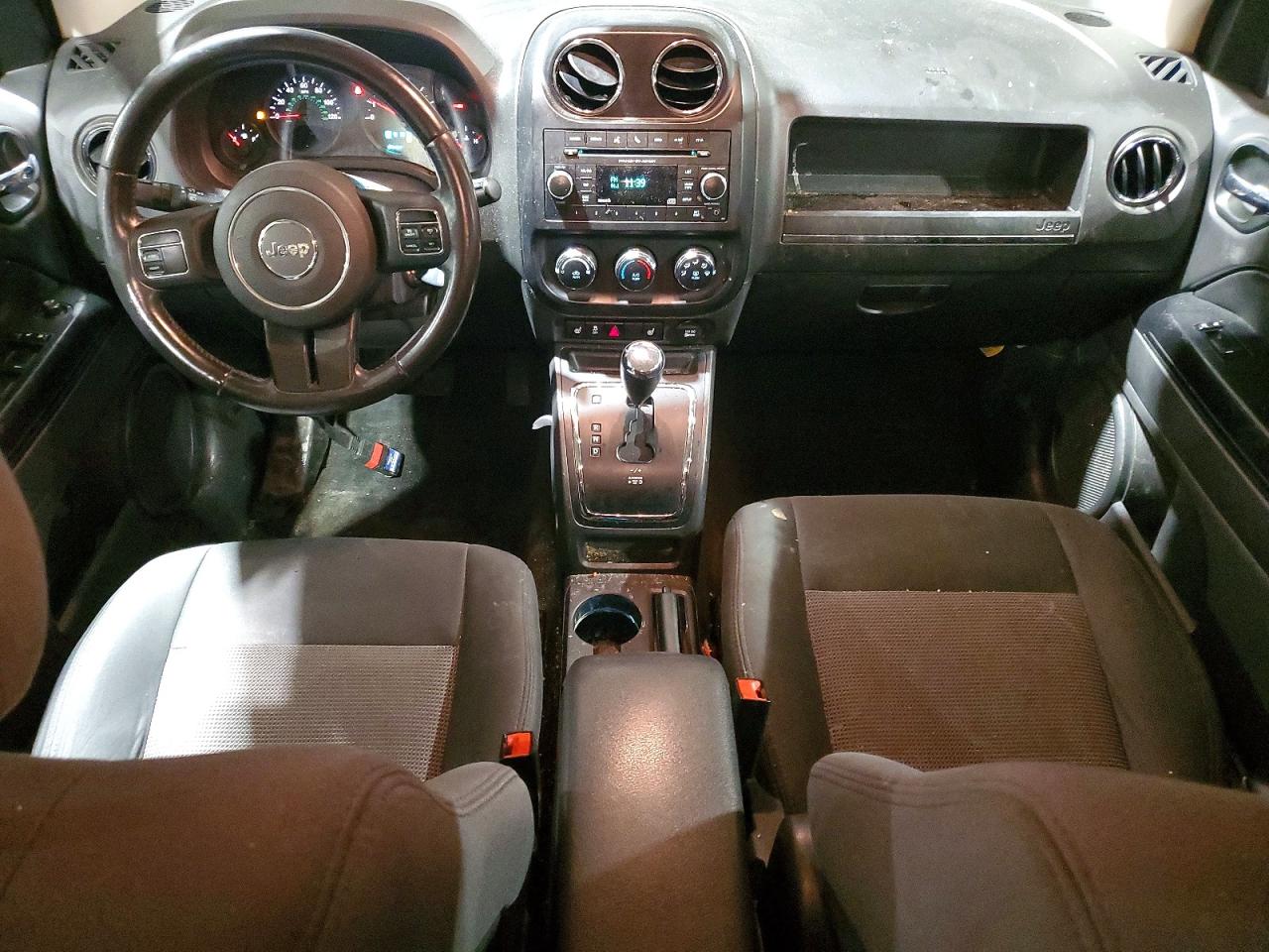 2013 Jeep Compass VIN 1C4NJDEBXDD218059 photo 8