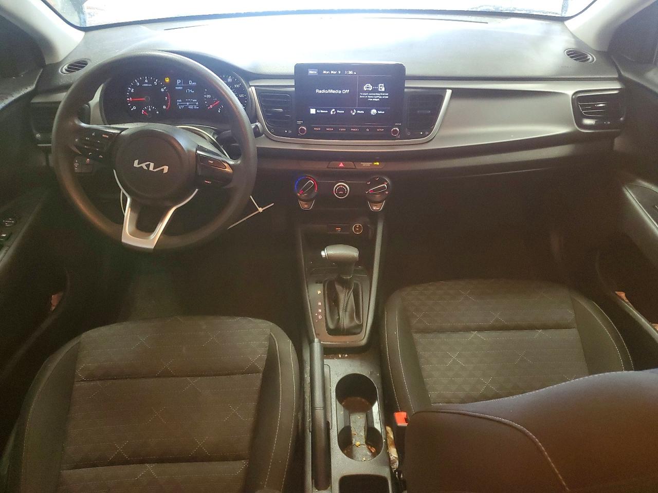 2022 Kia Rio VIN 3KPA24AD5NE463306 photo 8
