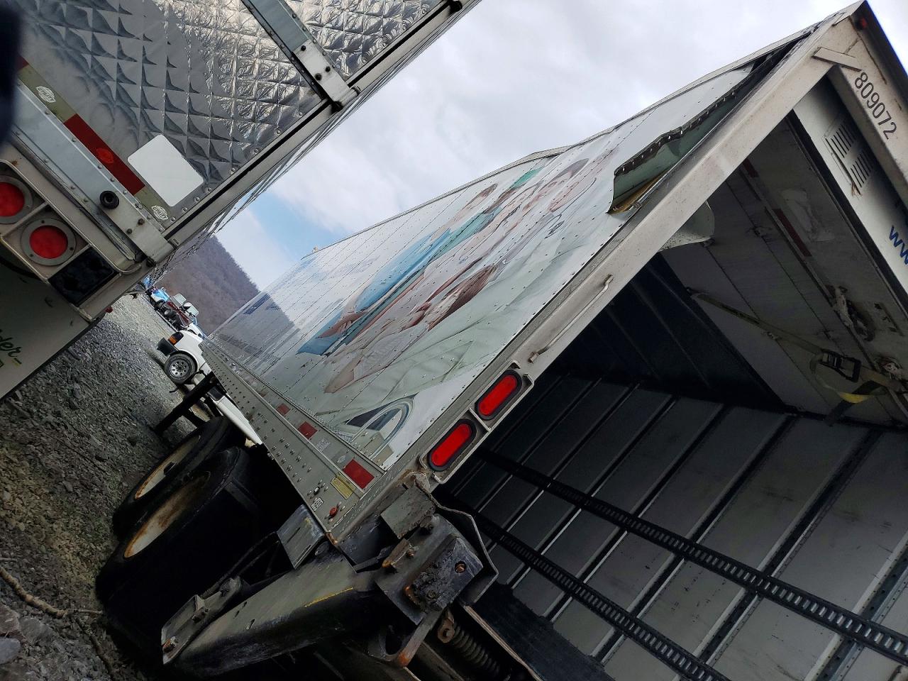 2019 UTILITY Utility tr VIN 1UYVS240XK7658801 photo 3