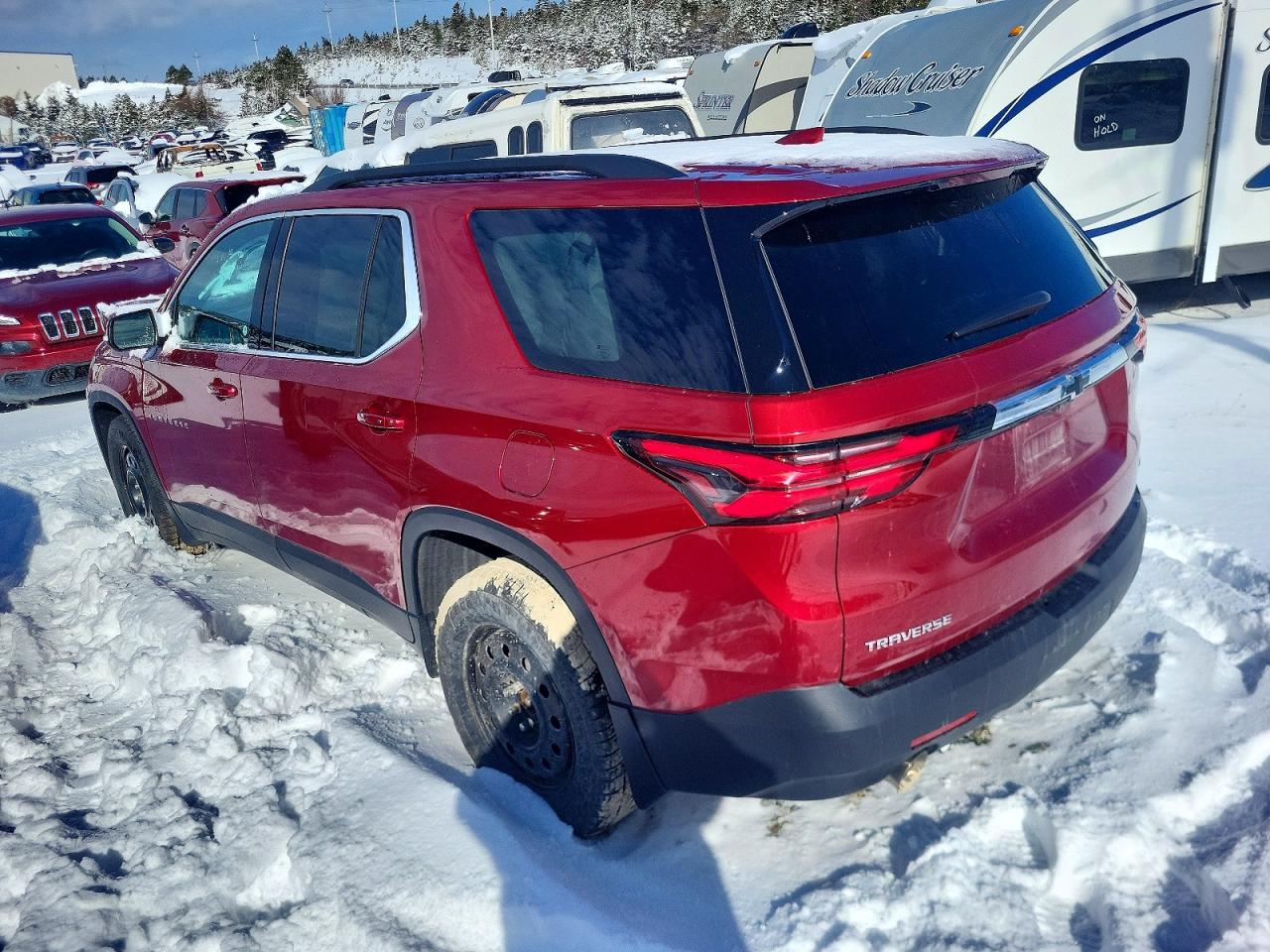 2023 Chev Traverse VIN 1GNEVHKW7PJ311010 photo 2
