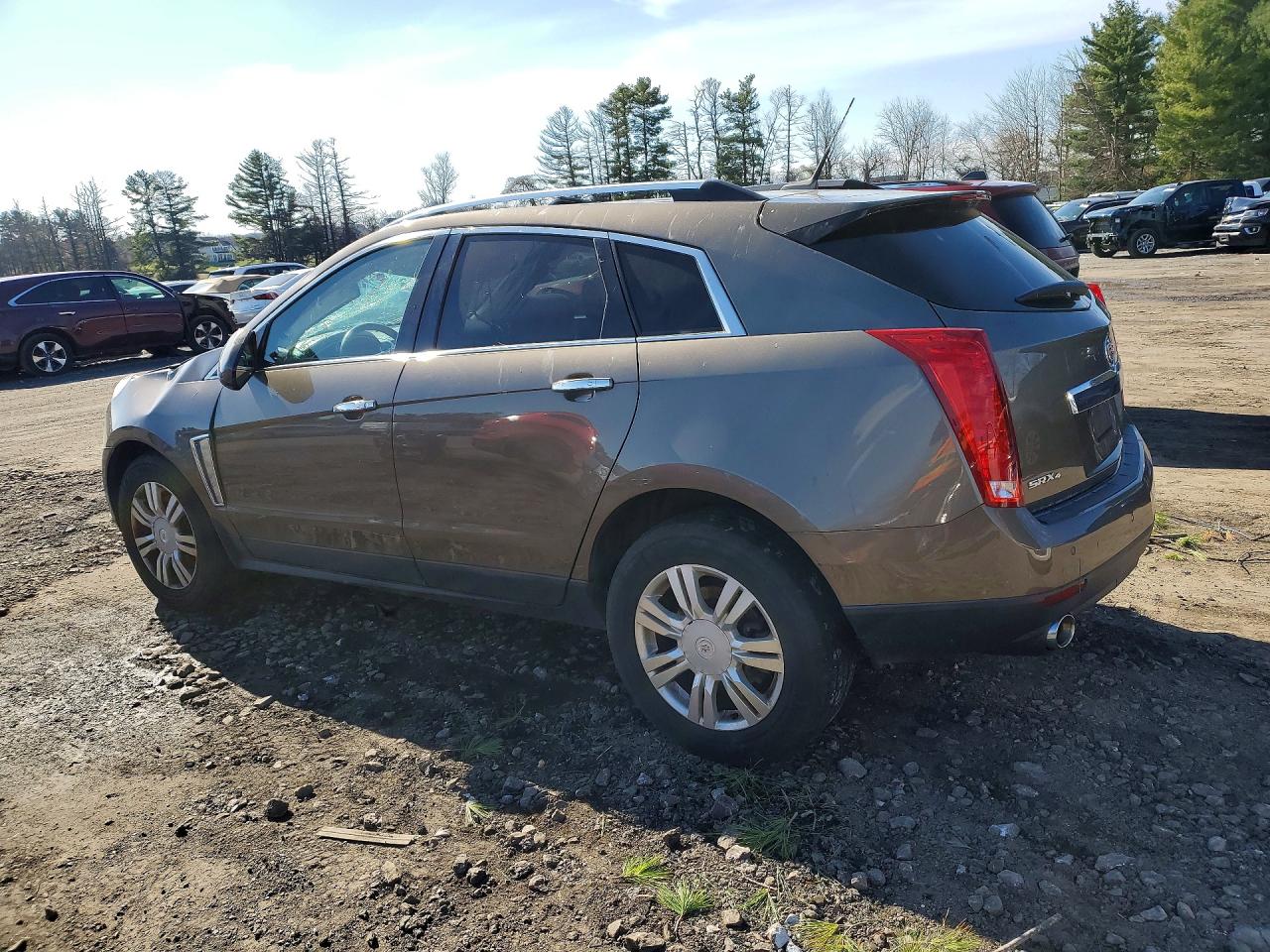 2014 Cadillac Srx VIN 3GYFNEE32ES561435 photo 2
