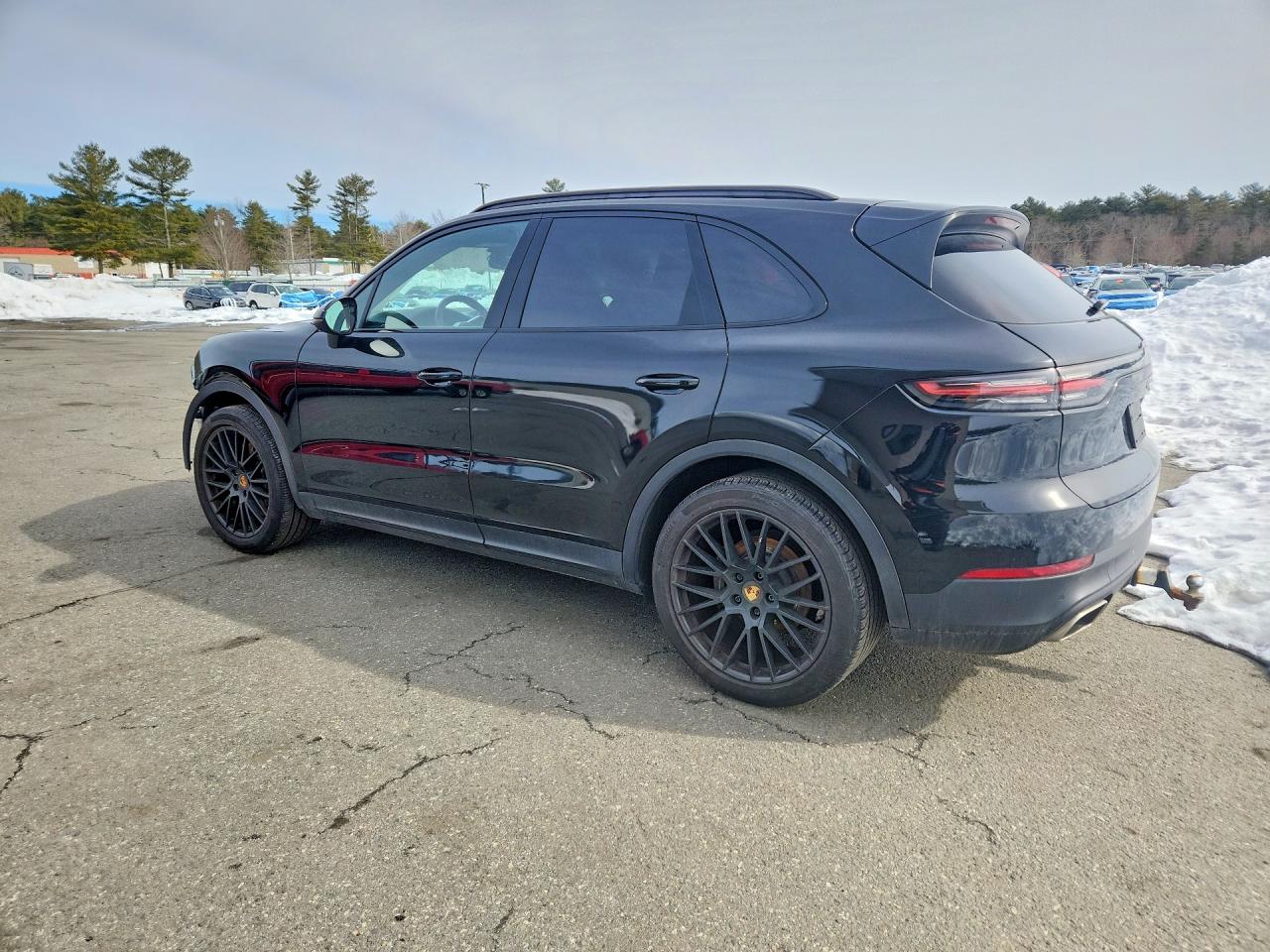 2021 PORSCHE Cayenne VIN WP1AA2AY7MDA05582 photo 2
