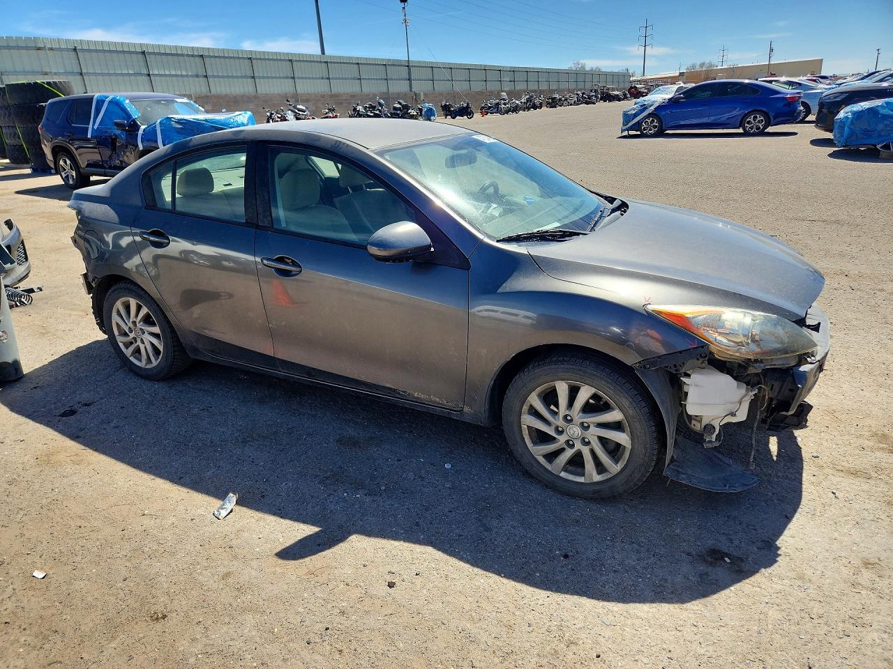 2012 Mazda 3 VIN JM1BL1VF1C1506518 photo 4