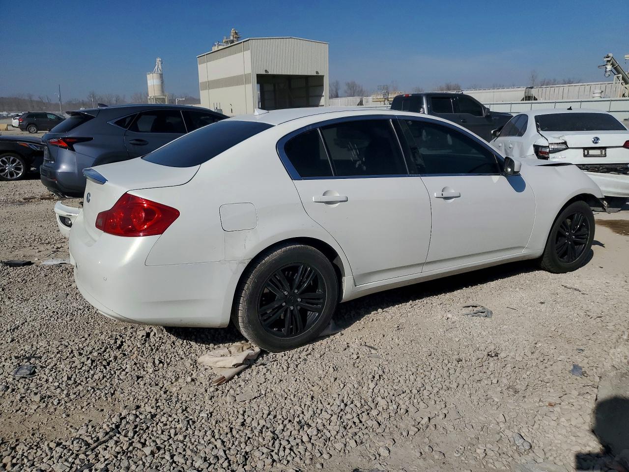 2011 Infiniti G37 VIN JN1CV6ARXBM403562 photo 3