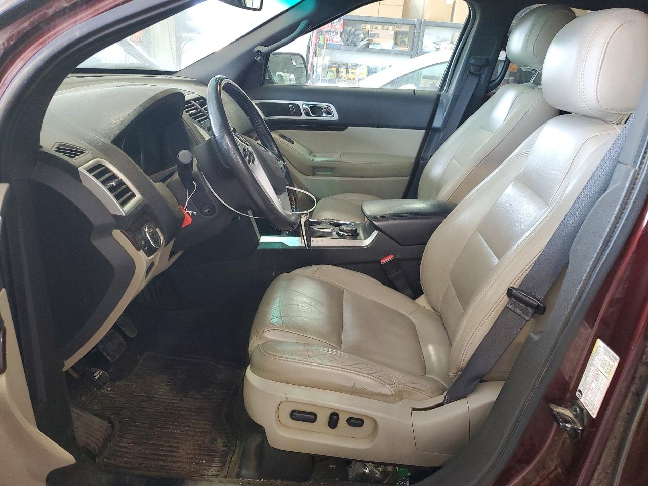 2012 Ford Explorer VIN 1FMHK8F86CGA75964 photo 7