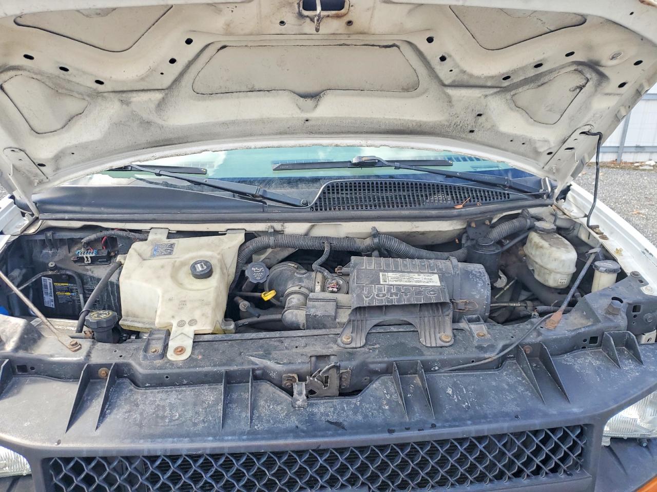 2008 CHEV Express VIN 1GCGG25C681126720 photo 12
