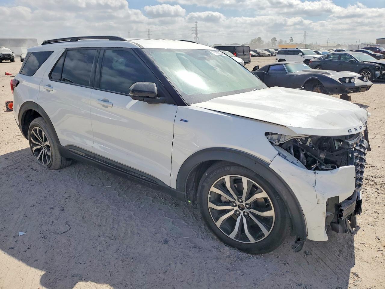 2025 Ford Explorer VIN 1FMUK7KH4SGA81209 photo 4