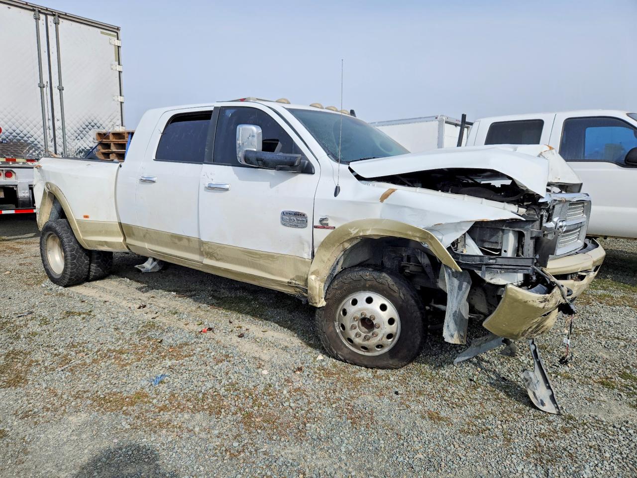 2015 Ram 3500 VIN 3C63RRNL8FG688187 photo 4