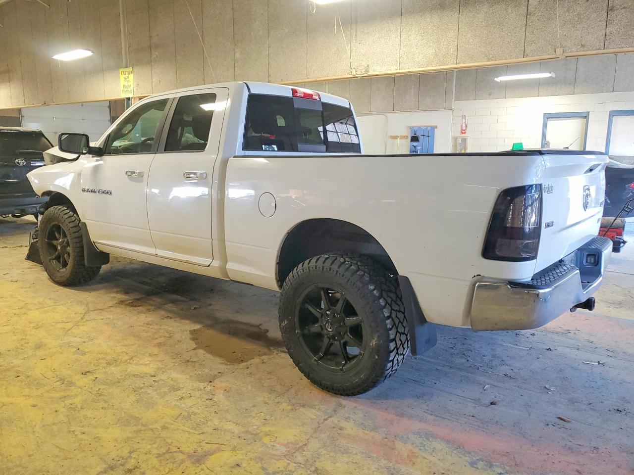 2012 Dodge Ram 1500 VIN 1C6RD7GPXCS127636 photo 2