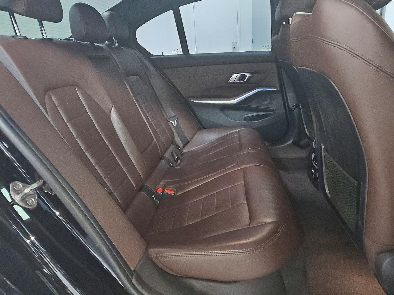 2019 BMW 3 series VIN WBA5R7C59KFH15581 photo 10