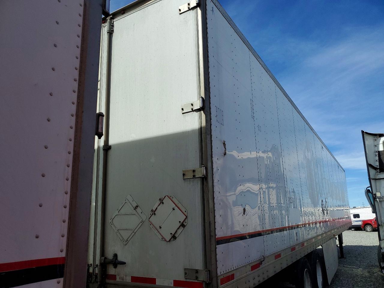 2015 UTILITY All models VIN 1UYVS253XFP089348 photo 4