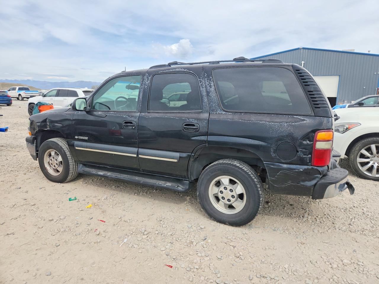 2002 Chevrolet Tahoe VIN 1GNEK13Z12J245037 photo 2