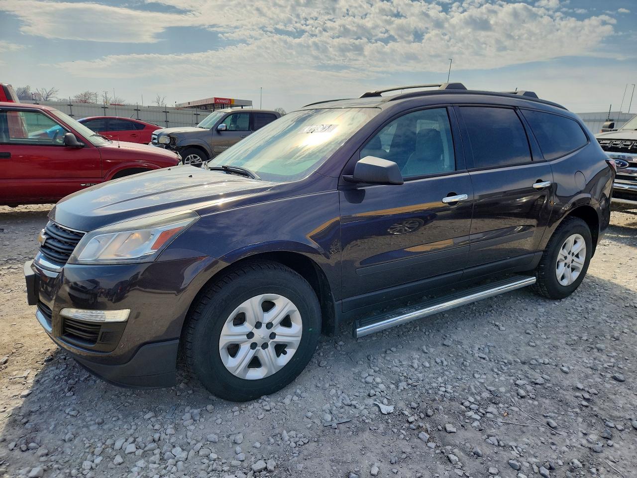 2017 Chev Traverse VIN 1GNKVFED2HJ139763 photo 1