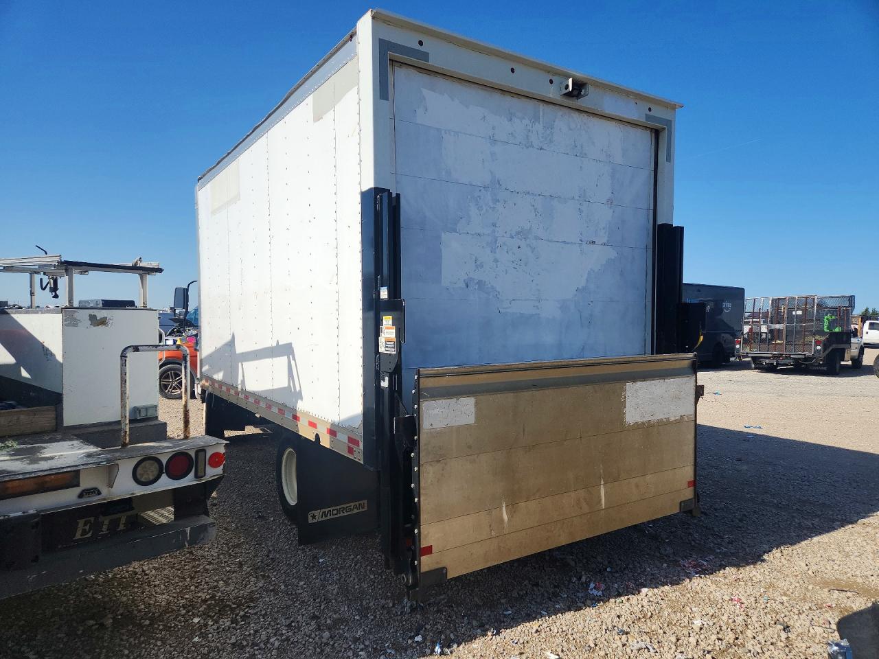 2019 Isuzu Npr VIN 54DB4W1B8KS812648 photo 2