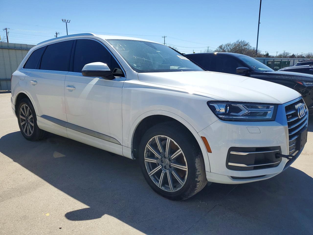 2018 Audi Q7 VIN WA1LHAF75JD002749 photo 4