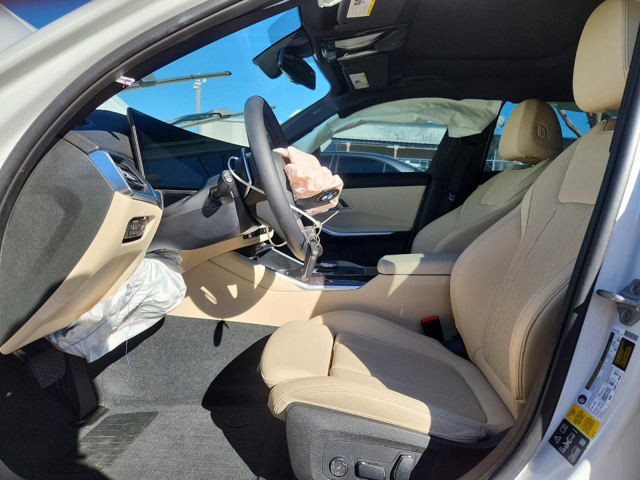 2024 BMW 3 series VIN 3MW89FF05R8E04317 photo 7