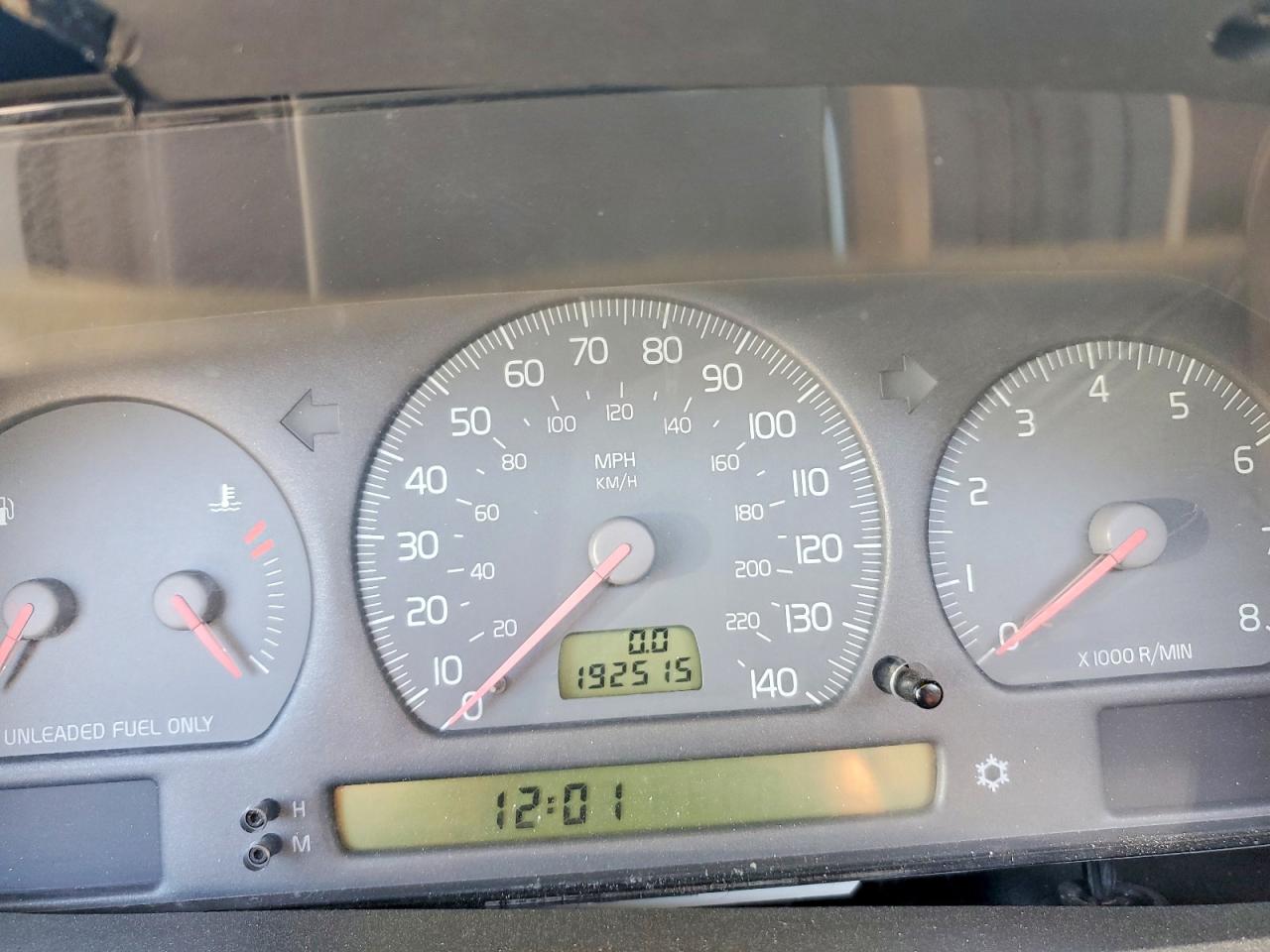 1998 VOLV S70 VIN YV1LS5572W1516190 photo 9