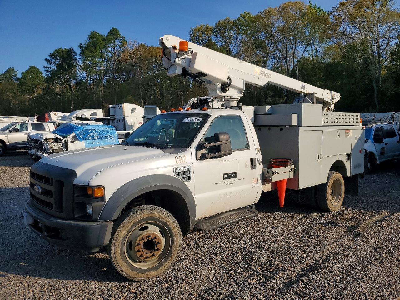 2008 Ford F450 VIN 1FD4F46YX8EB78304 photo 2