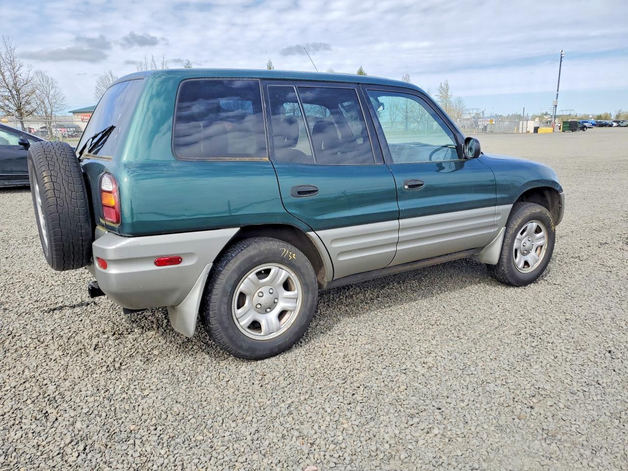 2000 Toyota Rav4 VIN JT3HP10V2Y7157066 photo 3