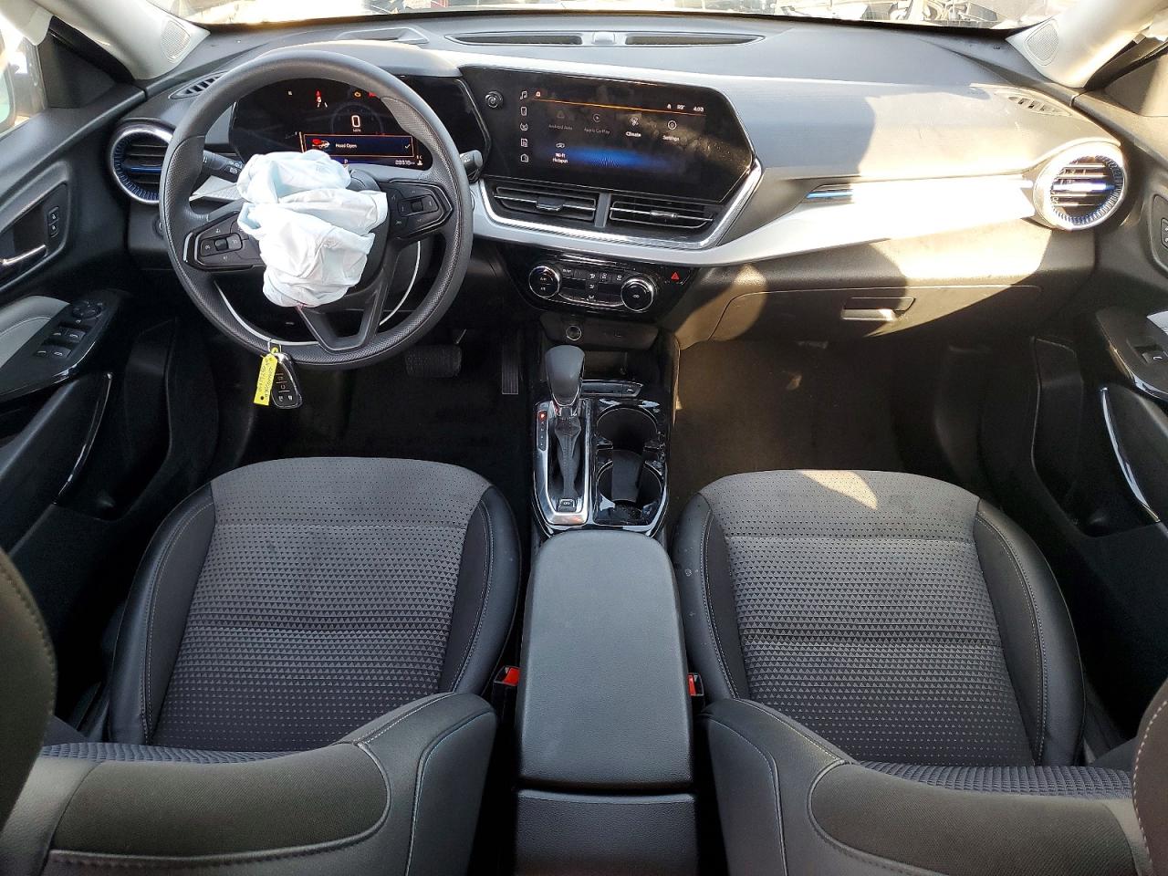 2025 CHEV Trax VIN KL77LHEP4SC036136 photo 8