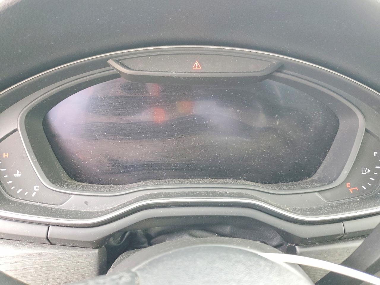 2019 Audi A4 VIN WAUFNAF46KN007758 photo 9