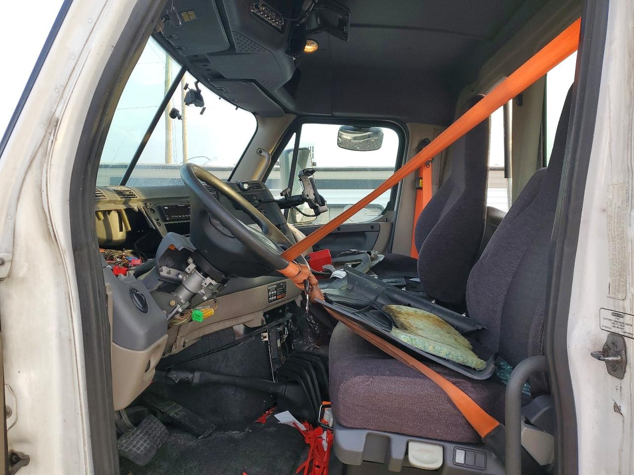 2015 FREIGHTLINER All models VIN 1FUBGAD49FLGD9905 photo 5
