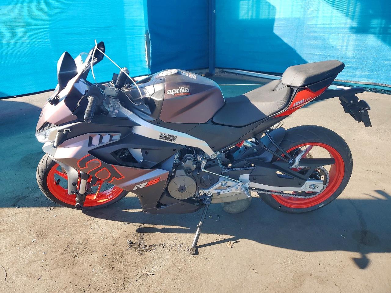 2026 Aprilia Motorcycle VIN ZD4XEUA03T6003423 photo 3