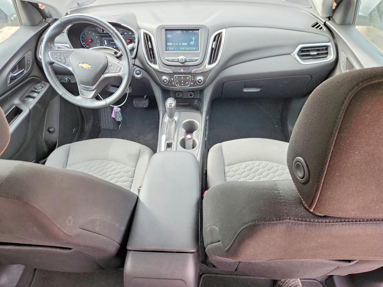 2018 Chev Equinox VIN 2GNAXJEV0J6182065 photo 8