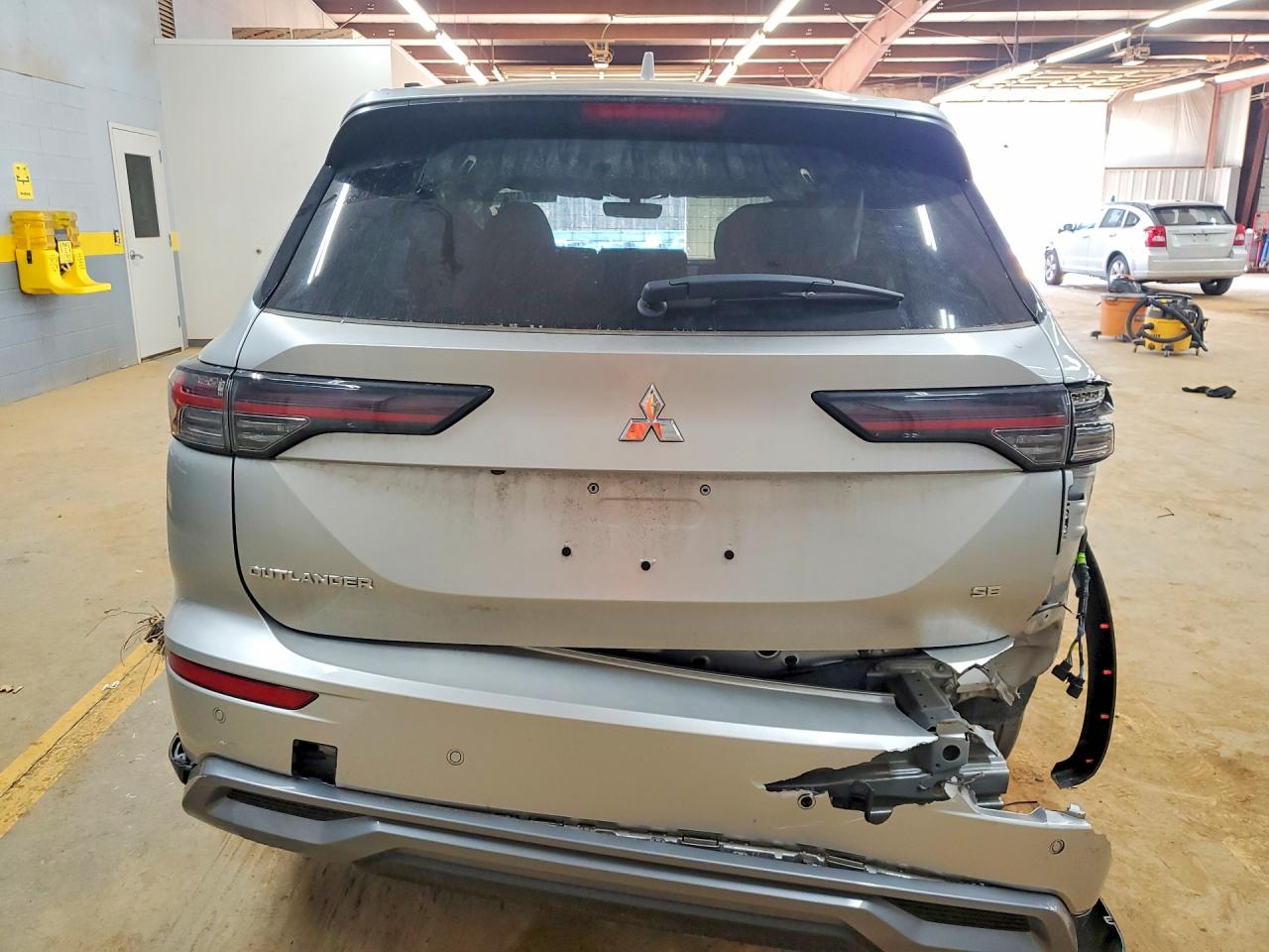 2025 Mitsubishi Outlander VIN JA4J3VA85SZ032397 photo 6