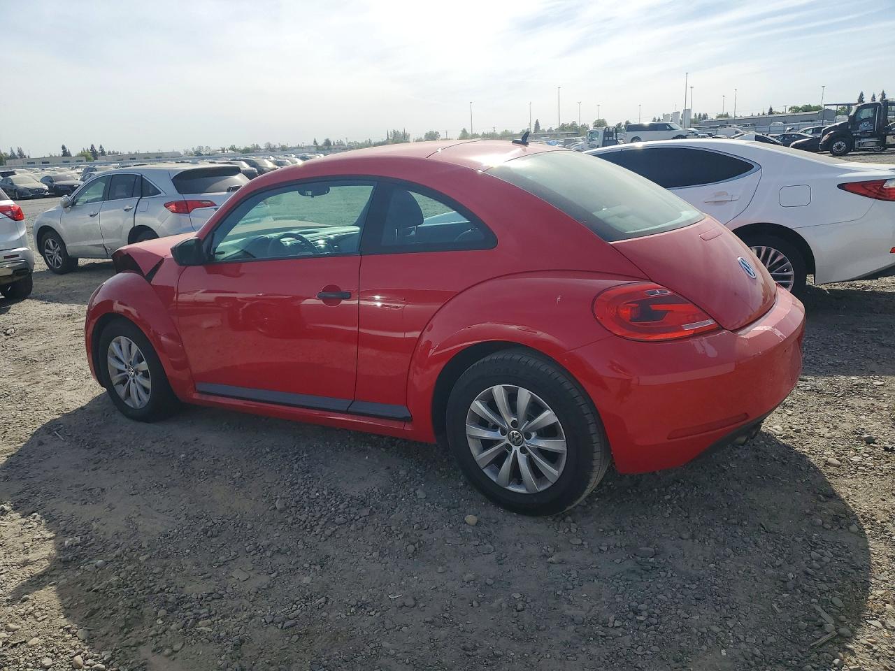 2015 VOLKSWAGEN Beetle VIN 3VWF17AT1FM649236 photo 2