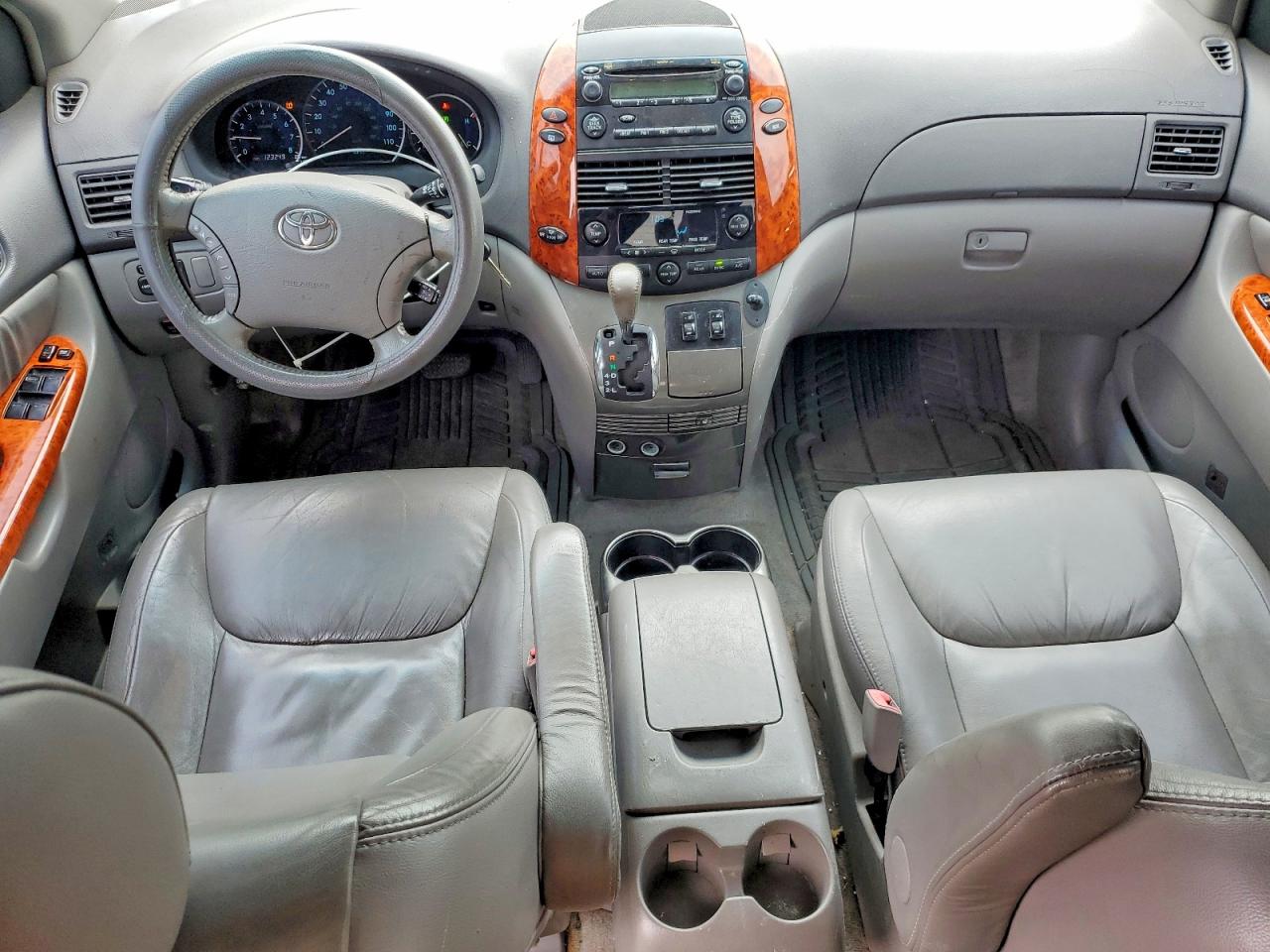 2008 Toyota All models VIN 5TDZK22C78S133870 photo 8