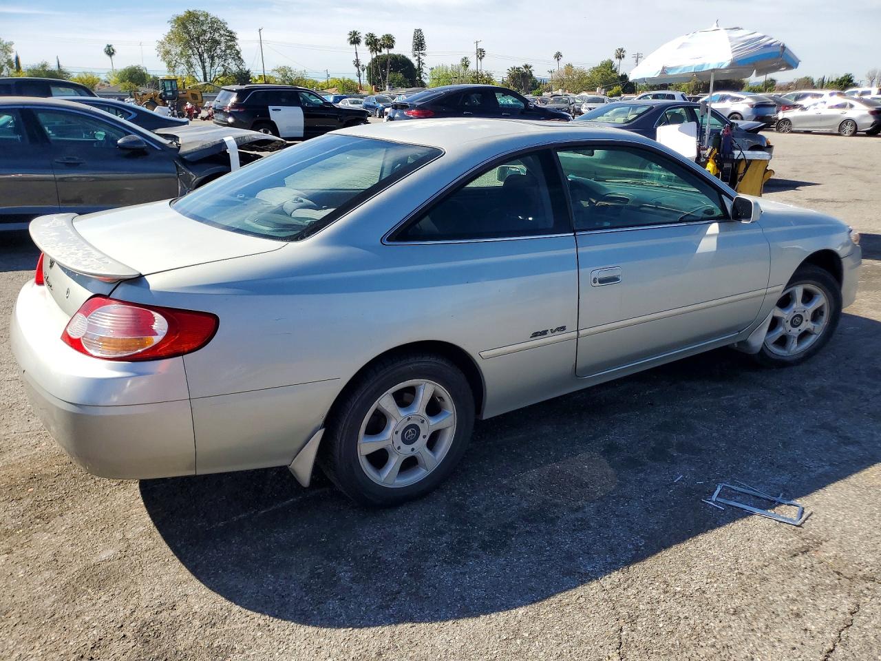 2002 TOYOTA Camry sola VIN 2T1CF22P92C590712 photo 3